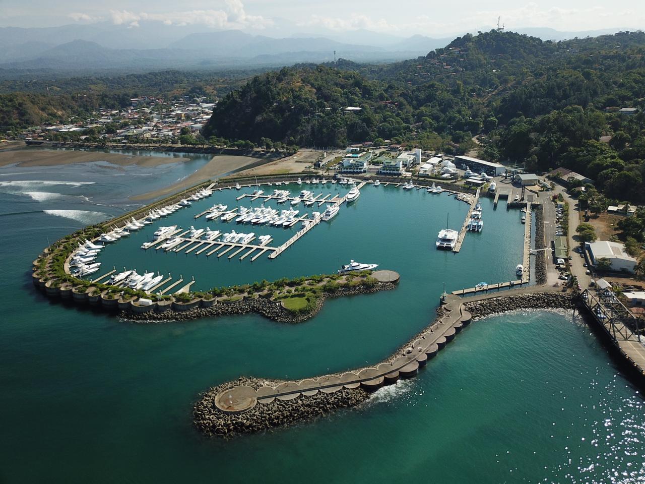 yacht costa rica